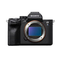 Sony Alpha 7SM III cámara Evil Full Frame cuerpo con sensor CMOS Exmor R con fotograma completo de 35 mm y vídeos en 4K (ILCE7SM3B.CEC)